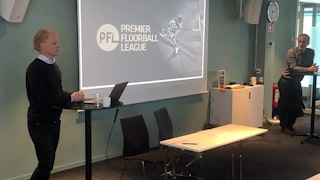 Krister Kalte framför logotyp för PFL